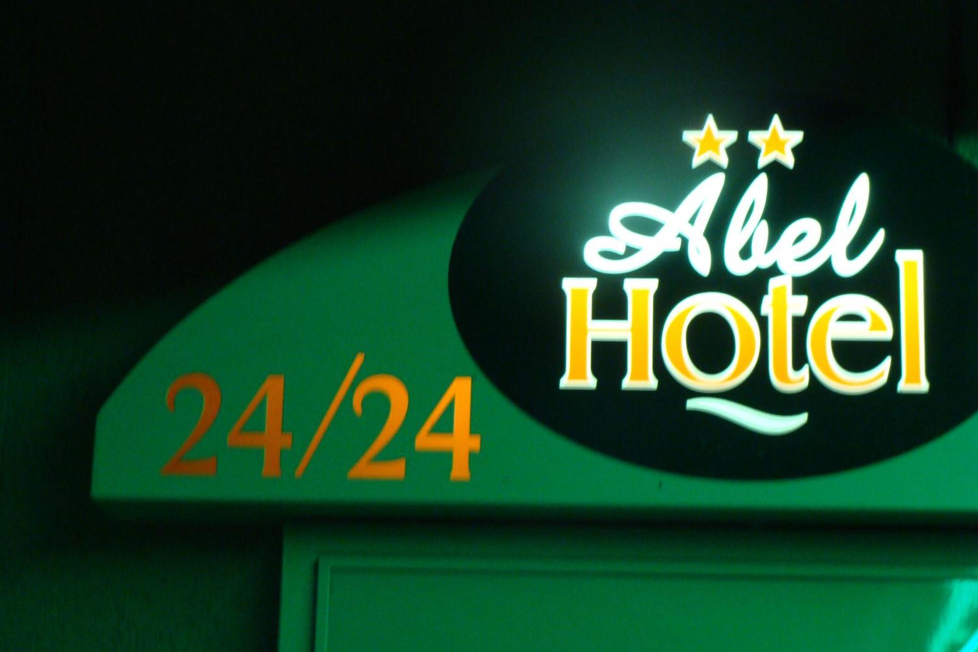 Abel Hotel Langeac Exterior photo